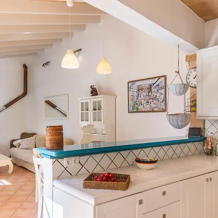 Port Family House With Pool Holiday home *