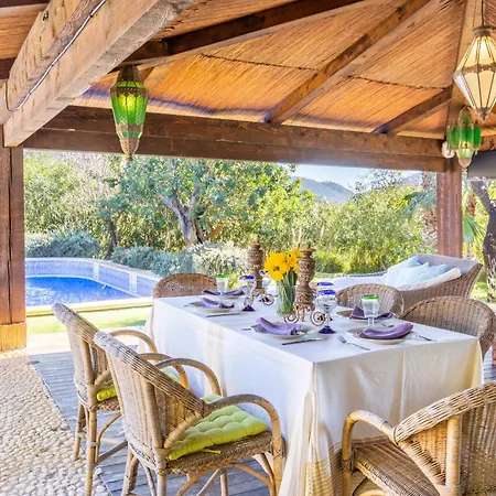 Port Family House With Pool *